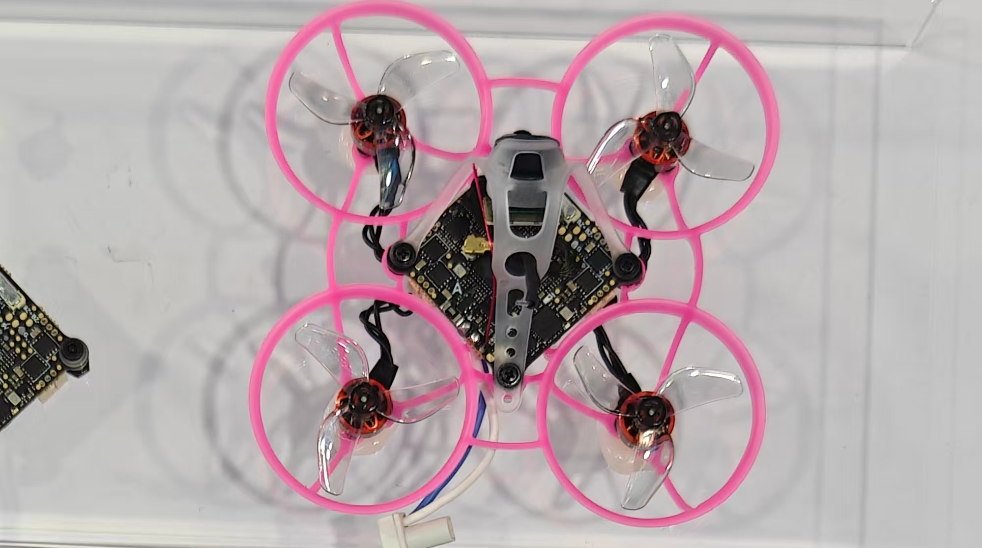 Cách chọn ống kính FPV ánh sáng yếu: F1.0 so với IR